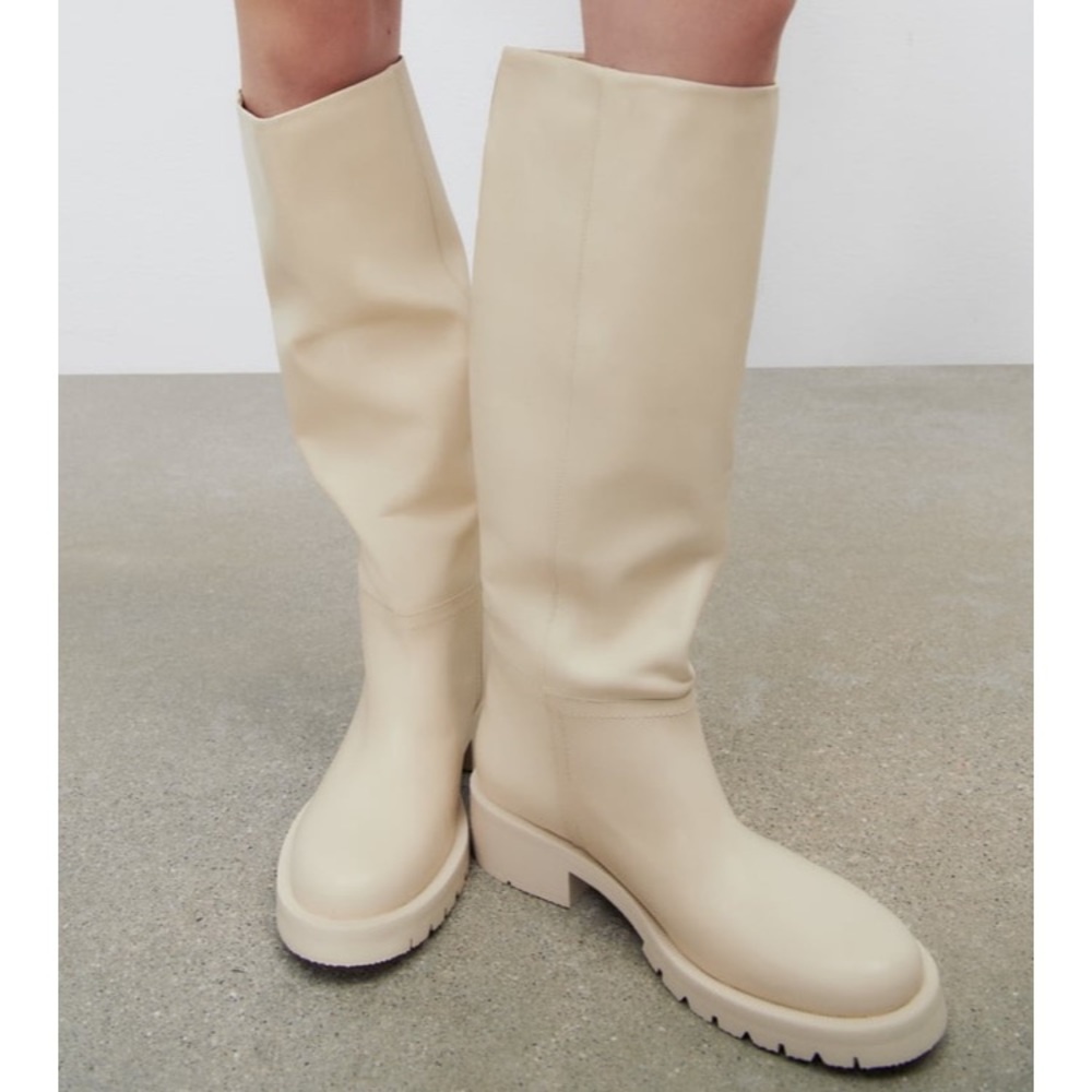 Zara FLAT LEATHER KNEE HIGH BOOTS Size 39